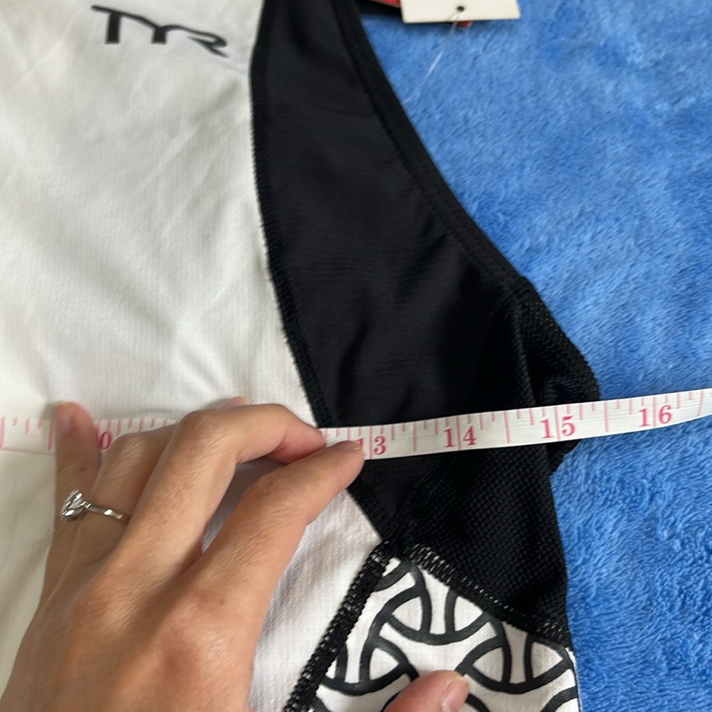 NWT TYR Tank Top - Picture 7 of 7